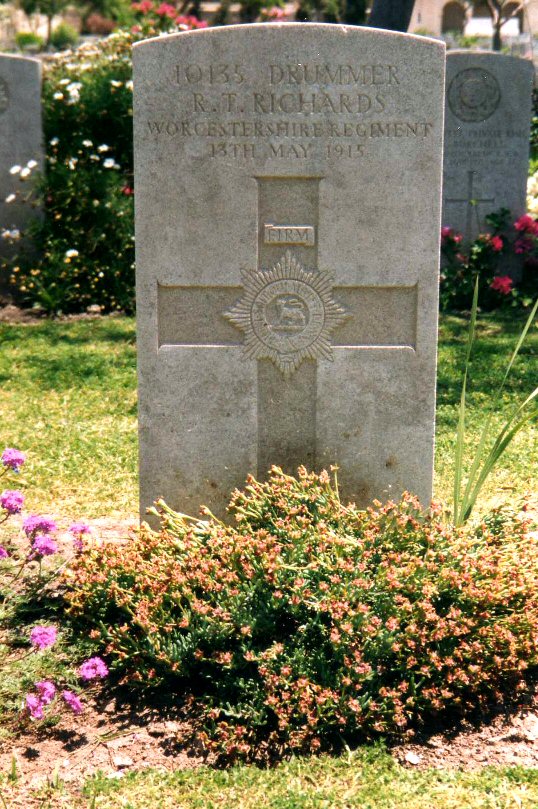 Drummer R. T. Richards 10135 war grave